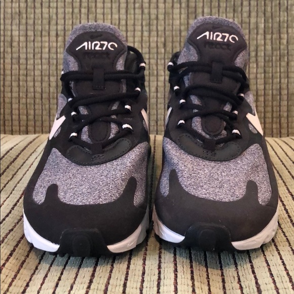 Never worn Nike air react - Picture 2 of 3